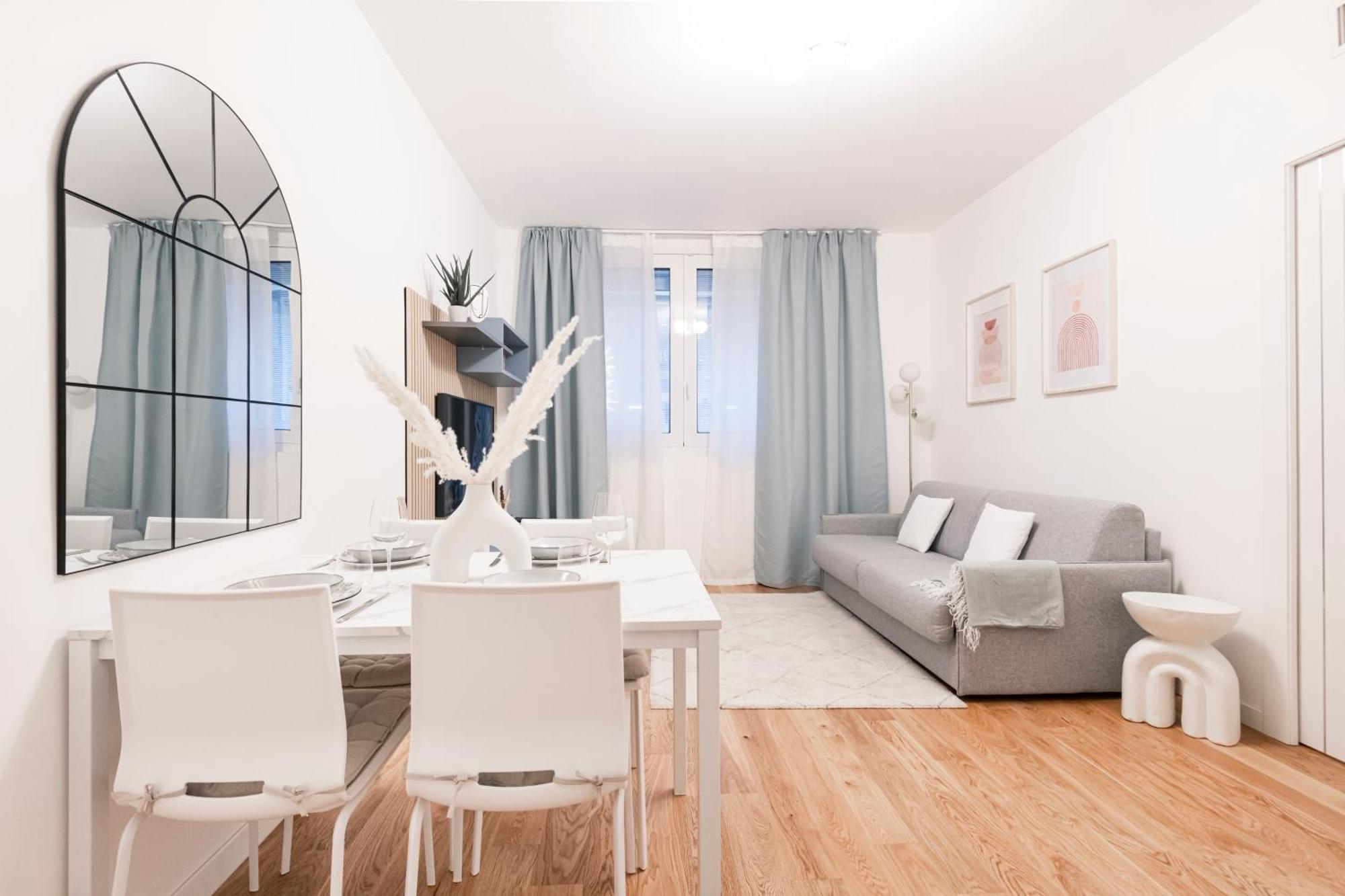 Easylife - Design And Relax In The Heart Of Milan Apartment ภายนอก รูปภาพ