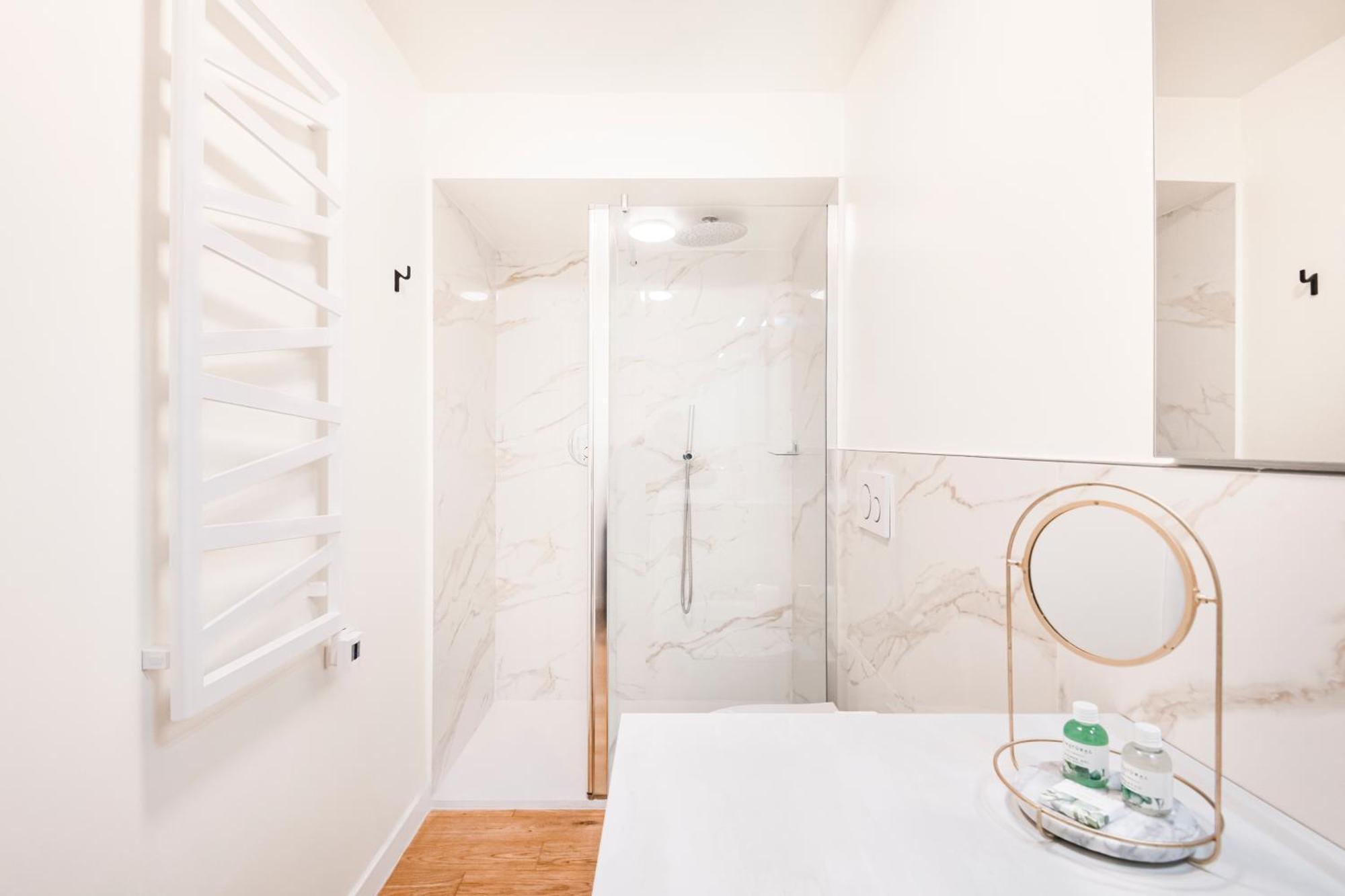 Easylife - Design And Relax In The Heart Of Milan Apartment ภายนอก รูปภาพ